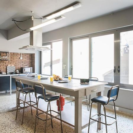 אתונה Artists' Favorite Spacious Loft Near Acropolis!! מראה חיצוני תמונה